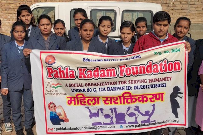 पहला कदम फाउंडेशन ने लड़कियों को सीखाये आत्म रक्षा के गुर 