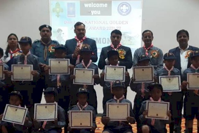 75कब बच्चों को किया सम्मानित 