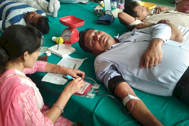 राजेश वशिष्ठ ने 36  बार रक्तदान करके एक मिशाल कायम की 