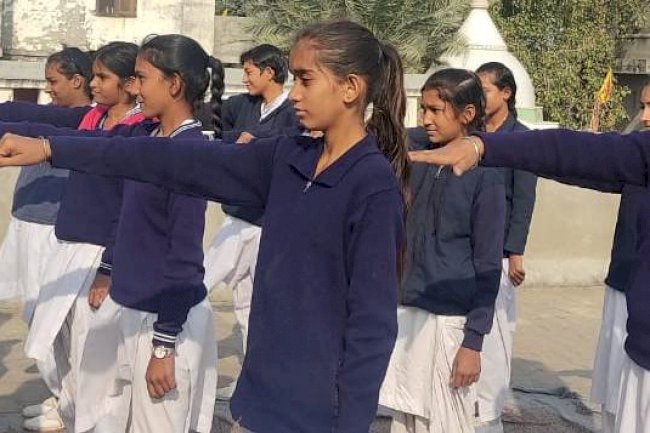 पहला कदम फाउंडेशन ने मनाया सविधान दिवस