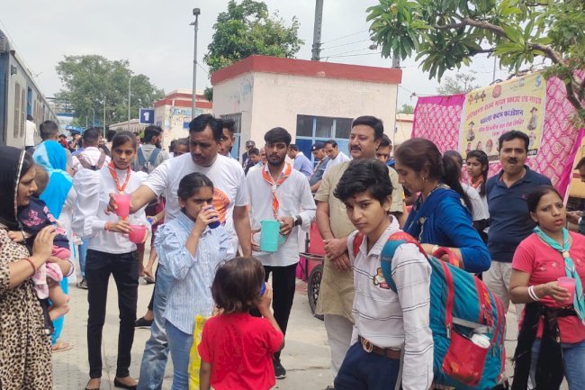 पहला कदम फाउंडेशन की तीन दिवसीय जल सेवा का समापन 