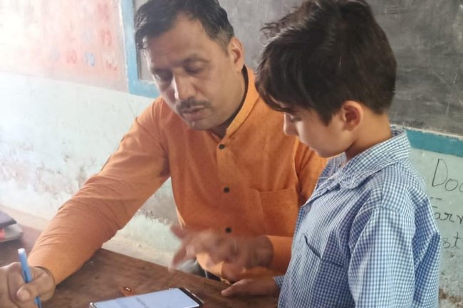 मेंटर एप से अधिकारी हर महीने करेंगे स्कूलों का निरीक्षण