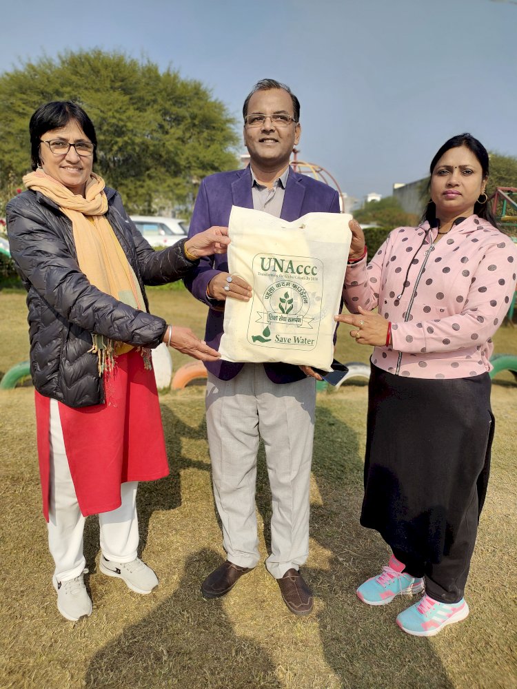 जल ही जीवन है .इसे बचाए 