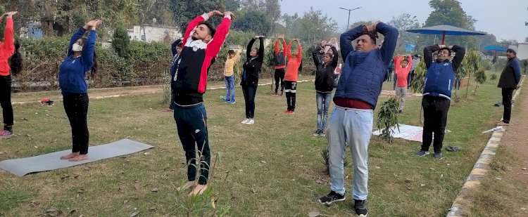 प्रतिदिन सुबह 10 मिनट जरुर करे सूर्य नमस्कार :-राजेश वशिष्ठ