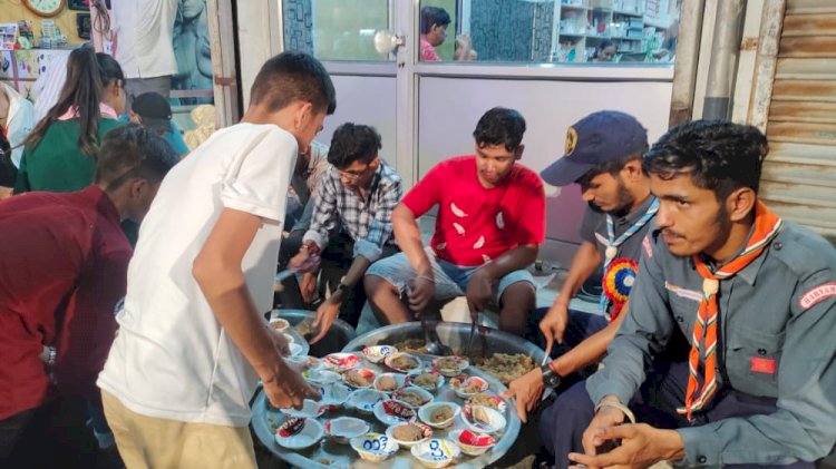 पहला कदम फाउंडेशन, पीटी उषा ओपन ग्रुप व सुभाष चन्द्र बोस ओपन ग्रुप ने छड़ियों का मेला में की सेवा 