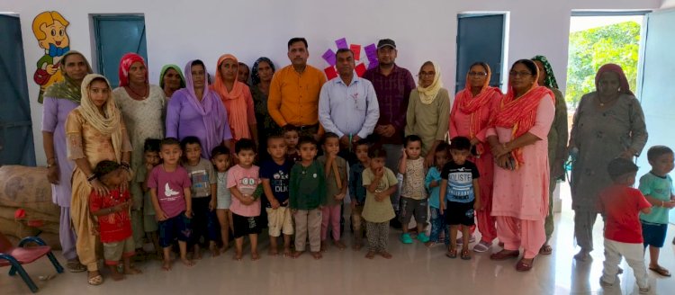 स्मार्ट आंगनवाड़ी मे बच्चों को अब पोषण के साथ शिक्षा भी ..............