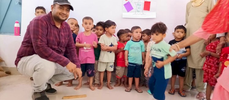 स्मार्ट आंगनवाड़ी मे बच्चों को अब पोषण के साथ शिक्षा भी ..............