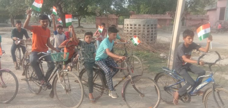 पहला कदम फाउंडेशन के तत्वावधान में राष्ट्र एकता के लिए  युवाओं ने निकाली साइकिल रैली